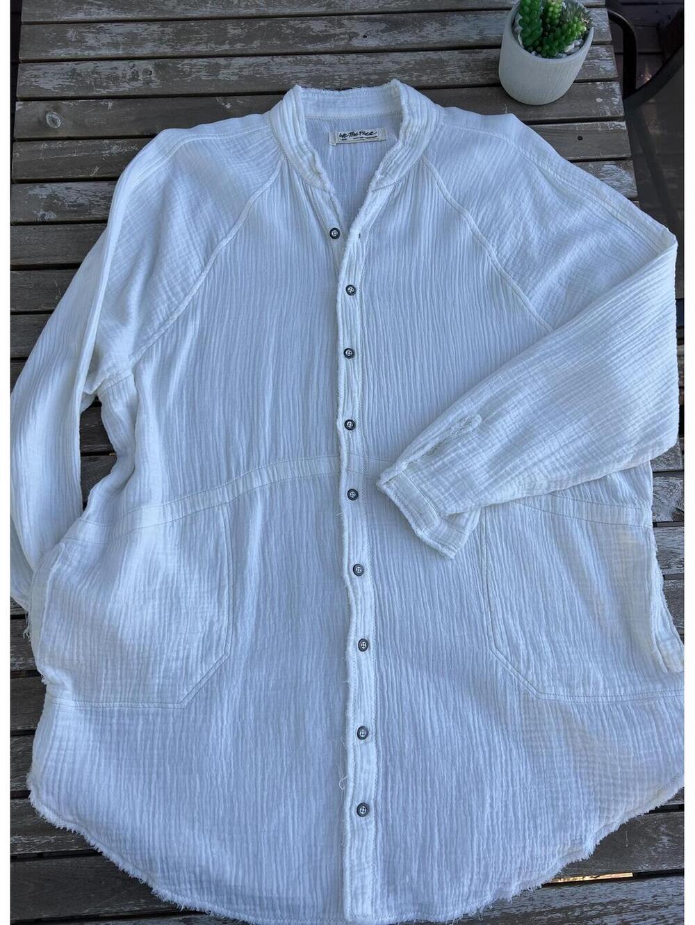 FREE PEOPLE  We the Free Summer Daydream Button Down